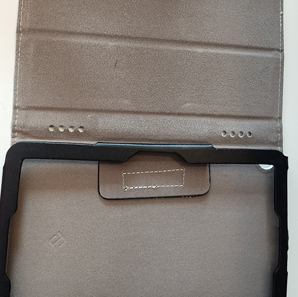2 Fire HD 8 Cases - Picture 6 of 6